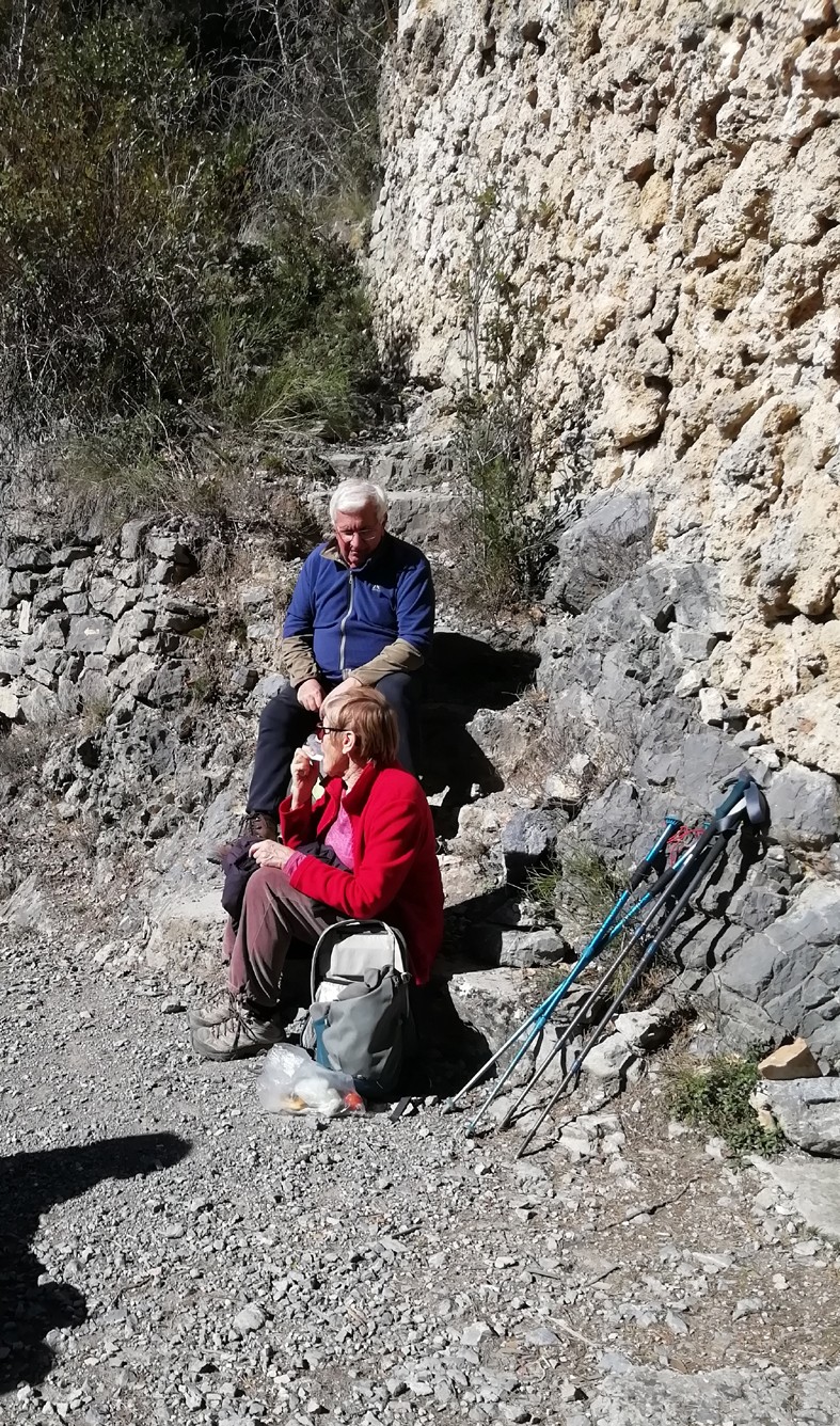 Les trois chapelles et le rocher de neuf heures 12 