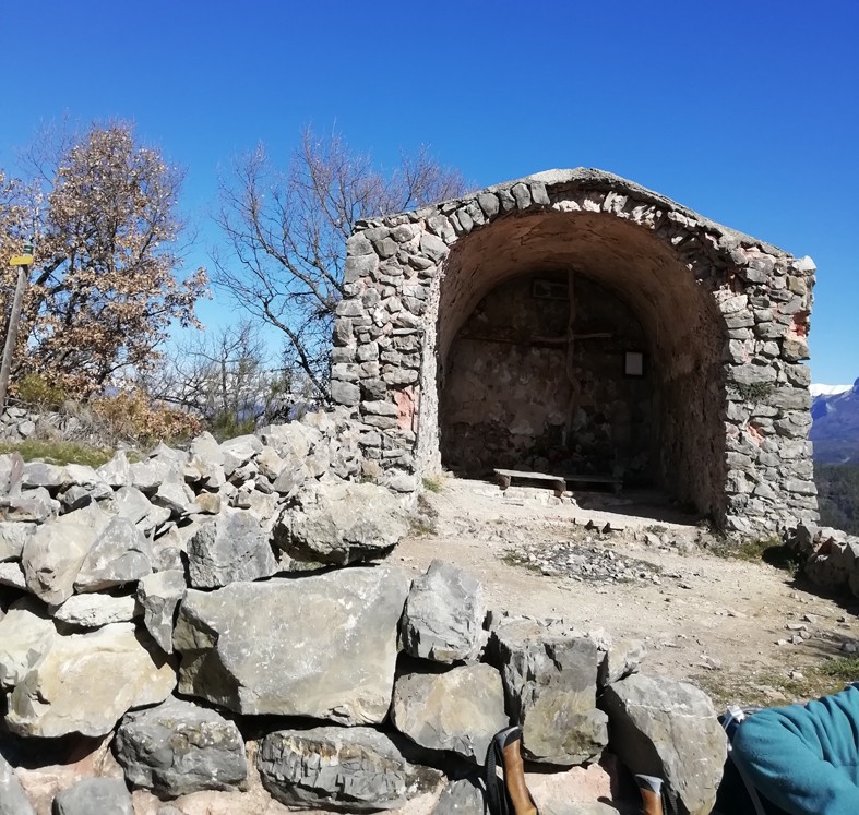 Les trois chapelles et le rocher de neuf heures 21 