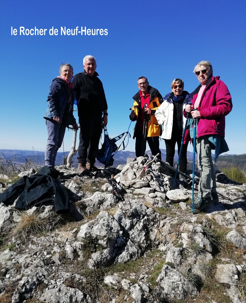 Les trois chapelles et le rocher de neuf heures 7 